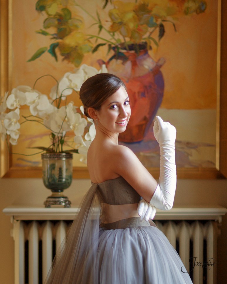 -Saint-Louis-Elegant-Debutant-Portrait-Photographer-Veiled-Prophet-03-